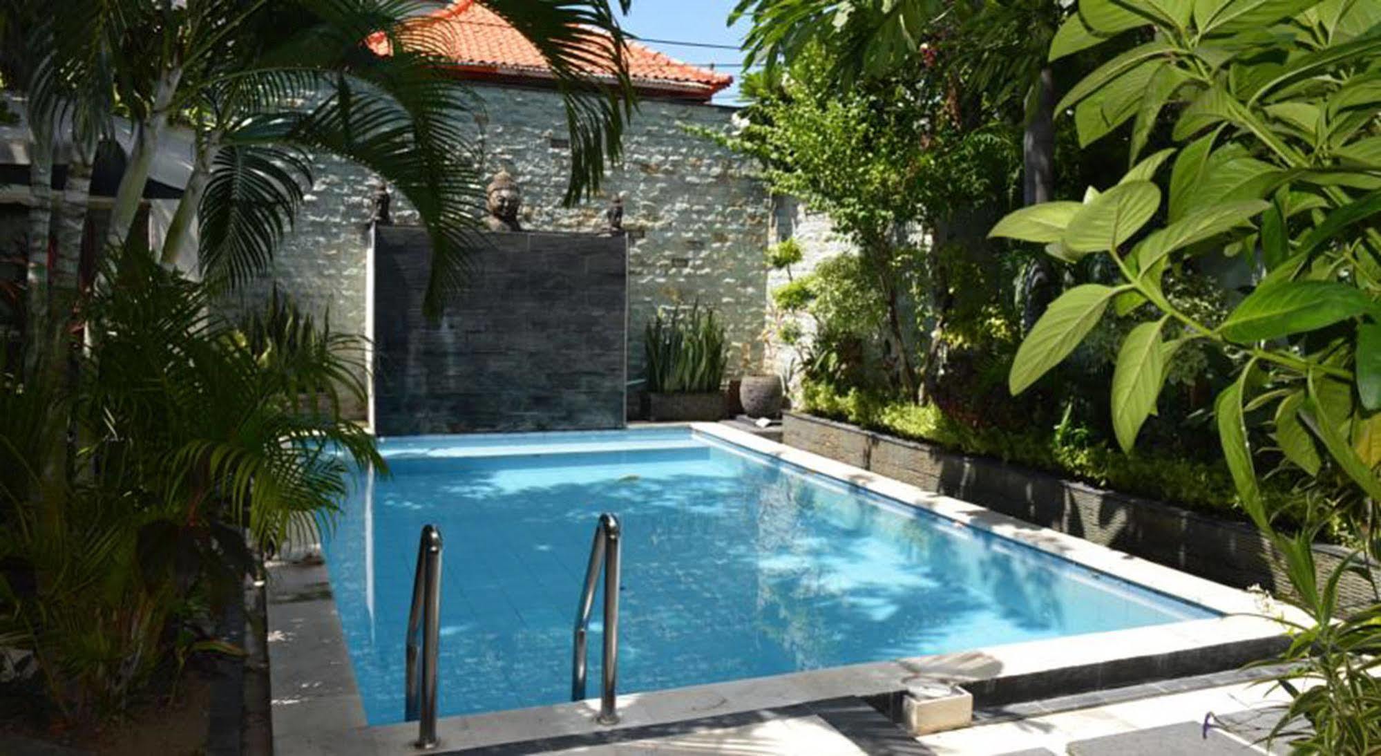 Marinos Place Legian  Exterior photo